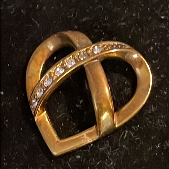 1” retired Premier Designs “Romantic” gold tone open cross crossed heart pendant - Picture 4 of 10